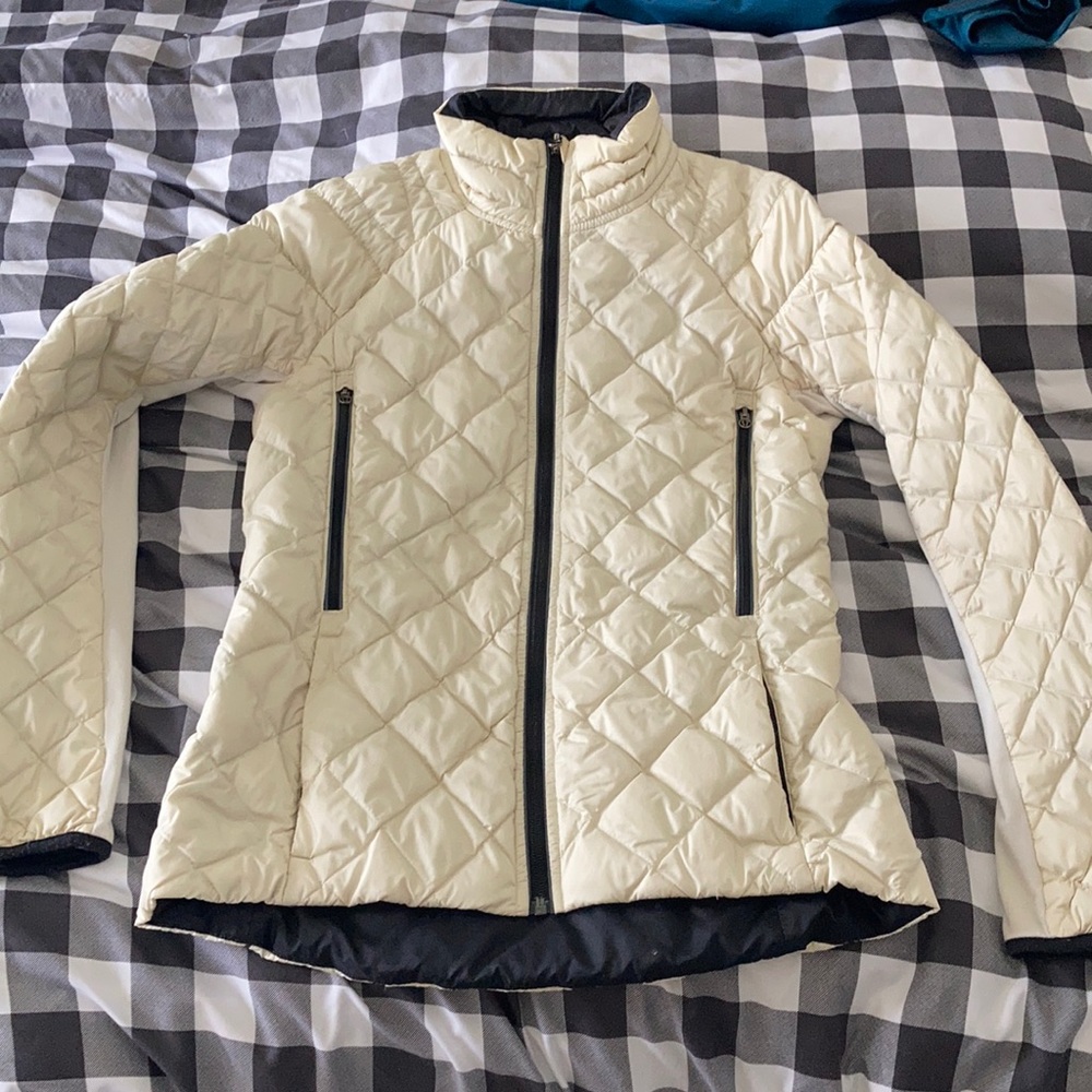 Completely reversible Lululemon light down running jacket